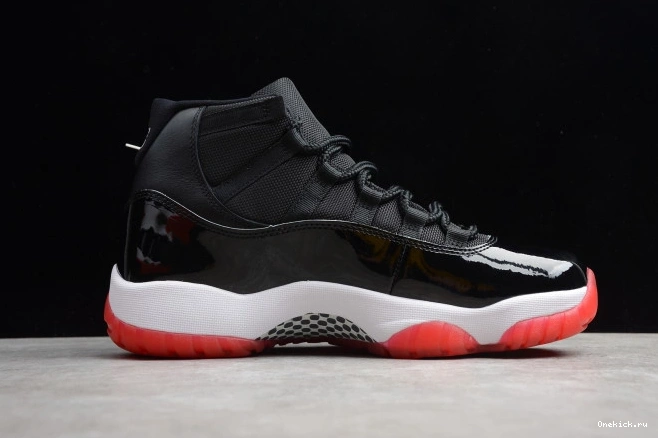 One Kick Air Bred(2019) 378037-061 11 Jordan 0812